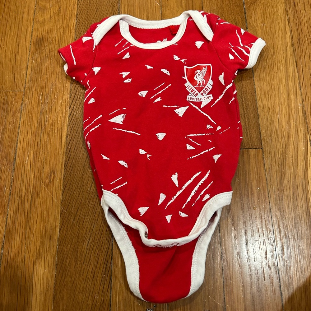 Official Liverpool F.C Red and White Baby Bodysuit !